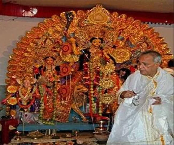 মিরিটি গ্রামটি  দুর্গা পূজায় অভাব অনুভব করছে প্রাক্তন রাষ্ট্রপতির