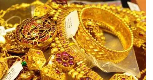 বিয়ের মরশুম শুরু হতেই বাড়াল সোনার দাম