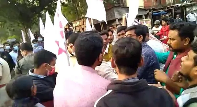 এস এসসি-র দুর্নীতির প্রতিবাদ বাম ছাত্র-যুব সংগঠনের