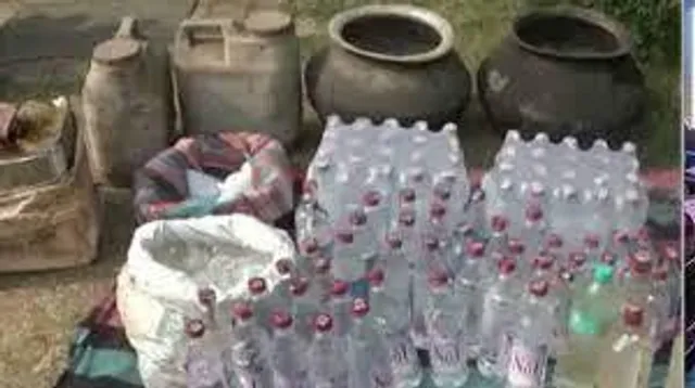 রাতভর তল্লাশিতে উদ্ধার বিপুল পরিমাণ চোলাই