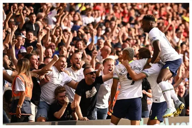 চ্যাম্পিয়নদের থেকেও এগিয়ে স্পার্সস!