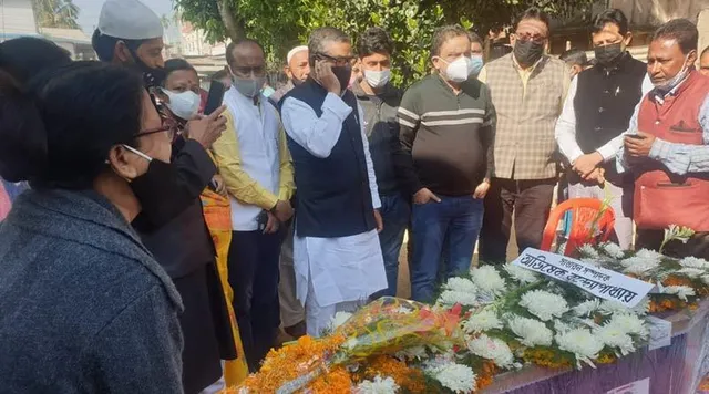 ত্রিপুরায় প্রয়াত তৃণমূল নেতার বাড়িতে দলীয় নেতৃত্ব