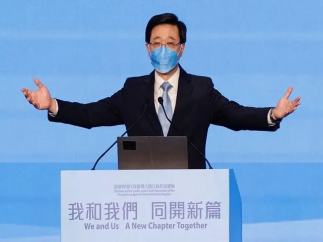 নির্বাচিত গণমাধ্যমগুলোকে নিষিদ্ধ করল হংকং