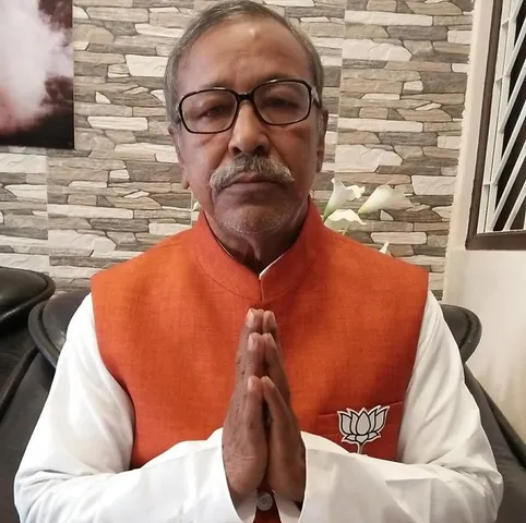 বিজেপি ছাড়ছেনা রেবতী মোহন দাস