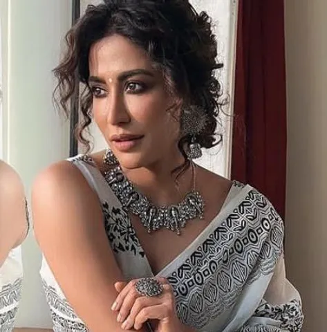 ভারতীয় সেনাবাহিনীর সর্বকনিষ্ঠ পরম বীর চক্র প্রাপকের উপর চলচ্চিত্র করবেন চিত্রাঙ্গদা