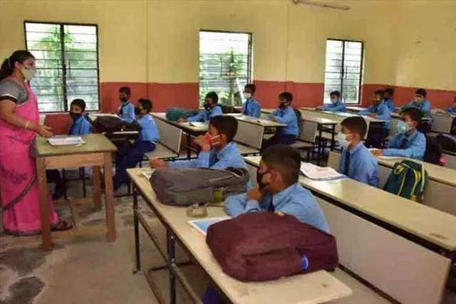 মহারাষ্ট্রে স্কুলমুখী পড়ুয়ারা