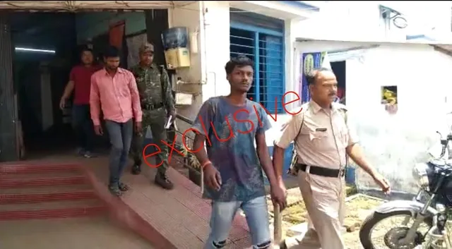 ডেবরায় হেরোইন উদ্ধার, গ্রেপ্তার ২