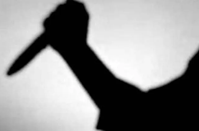 হাসপাতালের ২ ডাক্তারের উপর ছুরি দিয়ে হামলা রোগীর, গ্রেফতার অভিযুক্ত