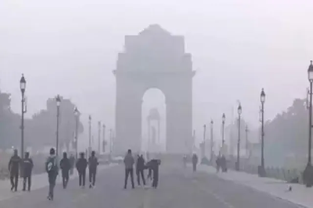 নৈনিতালের চেয়ে দিল্লিতে বাড়ল শৈত্যপ্রবাহ