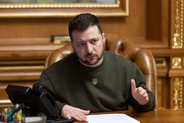 ইরানের তৈরি ড্রোন দিয়ে দীর্ঘ সময় ধরে হামলার পরিকল্পনা করছে রাশিয়াঃ জেলেনস্কি