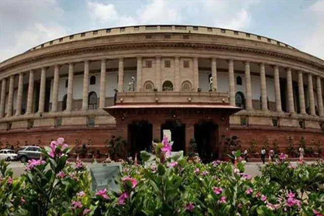 বর্ষাকালীন অধিবেশন শুরুর আগে সর্বদলীয় বৈঠকের ডাক কেন্দ্রের