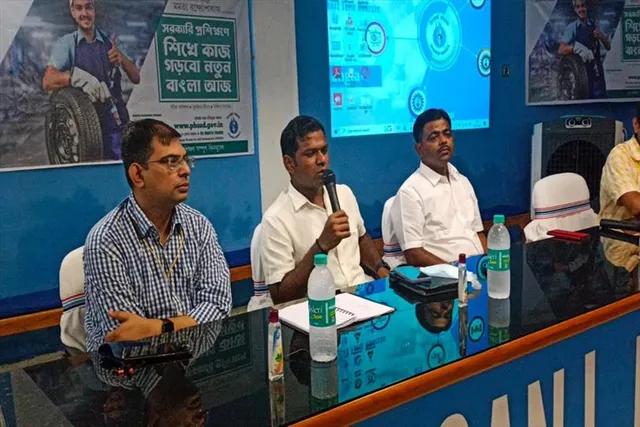 উৎকর্ষ বাংলা প্রকল্প বাস্তবায়িত করার লক্ষ্যে বৈঠকে জেলা শাসক