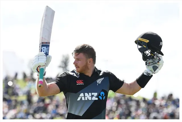 সেঞ্চুরি করলেন গ্লেন ফিলিপস