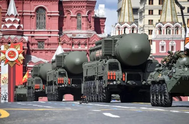 যুক্তরাষ্ট্রের সঙ্গে পারমাণবিক অস্ত্র নিয়ন্ত্রণের আলোচনা স্থগিত করেছে রাশিয়া