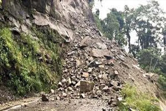 রুদ্রপ্রয়াগে ভূমিধ্বস