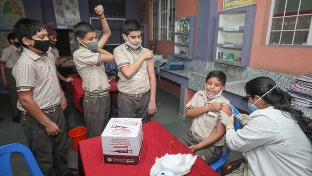 ১২ বছরের ঊর্ধ্বে সকলেই নিতে পারবে কভোভ্যাক্স