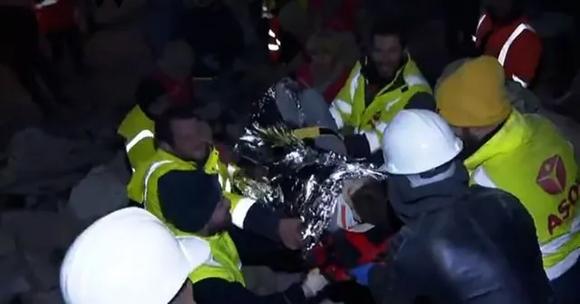 তুরস্কে ভূমিকম্পের ৫ দিন পর ধ্বংসস্তূপের নিচ থেকে উদ্ধার তিন ভাই