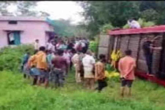 ছত্তিশগড়ের যশপুরে ভয়াবহ সড়ক দুর্ঘটনা