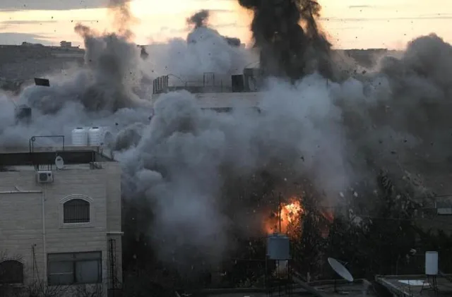 পশ্চিম তীরে ফিলিস্তিনি হামলাকারীর বাড়ি গুঁড়িয়ে দিল ইসরায়েল