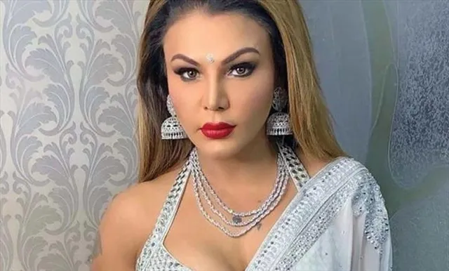 এখনই গ্রেফতার করা যাবে না রাখিকে