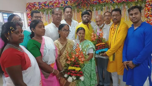 ঝাড়গ্রামে শপথ গ্রহণ করলেন স্থানীয় কাউন্সিলররা