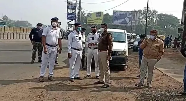 দুর্ঘটনা কমাতে ট্রাফিক পুলিশের সাথে উদ্যোগে সামিল জাতীয় সড়ক কতৃপক্ষ