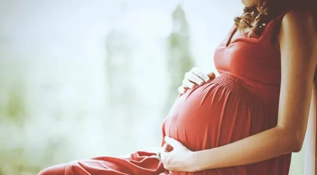 প্রতিবাদী মহিলাকে বাঁচাতে গিয়ে মদ্যপদের হামলার শিকার অন্তঃসত্ত্বা