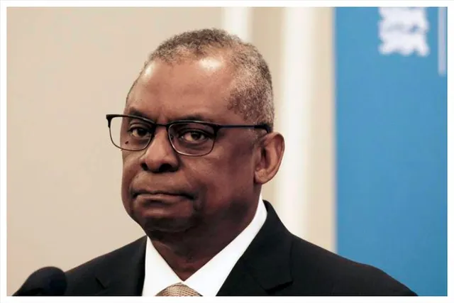 ইরাক সফরে গেলেন যুক্তরাষ্ট্রের  প্রতিরক্ষামন্ত্রী