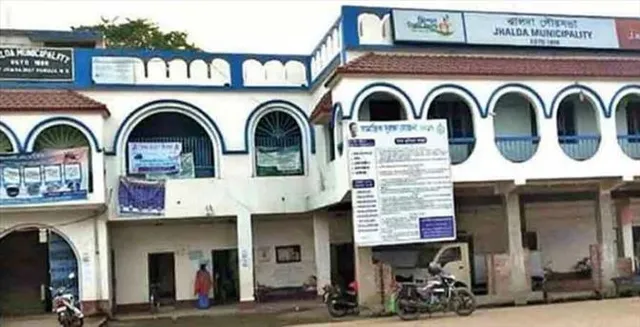 তবে কী ঝালদায় বোর্ড গঠনের পথে তৃণমূল?