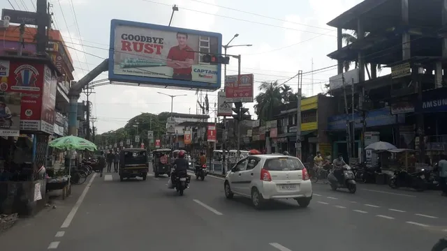 বৈদ্যুতিক লাইট বিকল থাকার জেরে বাড়ছে দুর্ঘটনার আশঙ্কা