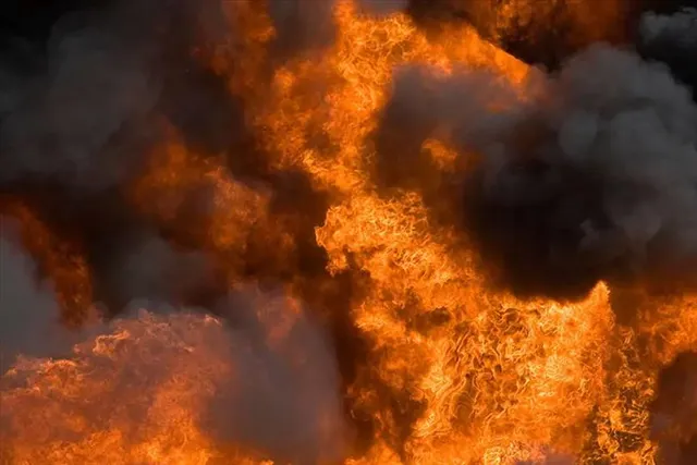 মেডিকা হাসপাতাল চত্ত্বরে অগ্নিকাণ্ড