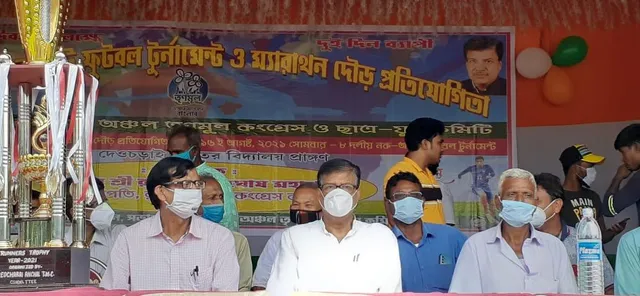 ফুটবল টুর্নামেন্টের আমন্ত্রণ পত্রে নাম নেই যুব সভাপতির, তৃণমূলের  দ্বন্দ্ব প্রকাশ্যে