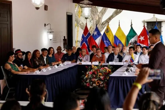 কলম্বিয়ায় সংঘর্ষে অন্তত ১০ জন নিহত