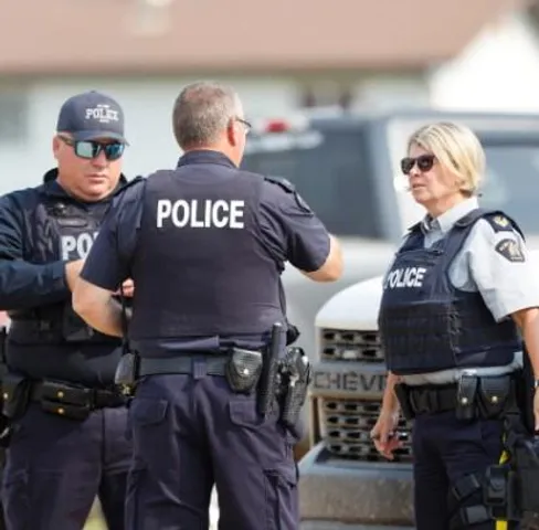 মেক্সিকোর অভিবাসীদের পাচার ও শোষণের অভিযোগে সাতজনের বিরুদ্ধে মামলা করেছে কানাডা পুলিশ