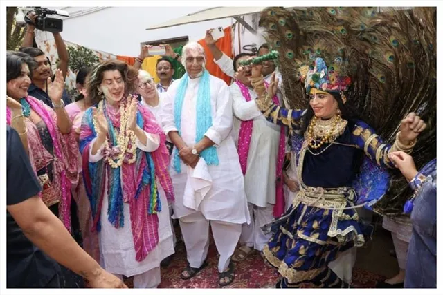 রাজনাথ সিংয়ের বাসভবনে হোলি উদযাপন করলেন মার্কিন বাণিজ্যমন্ত্রী