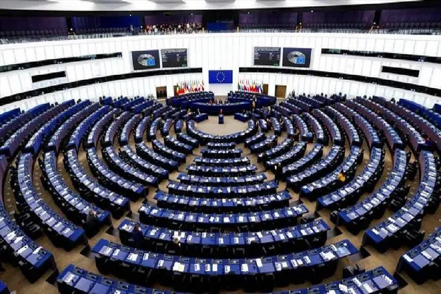 ইইউ পার্লামেন্ট ইরানের বিরুদ্ধে আরো নিষেধাজ্ঞা আরোপের আহ্বান জানিয়েছে