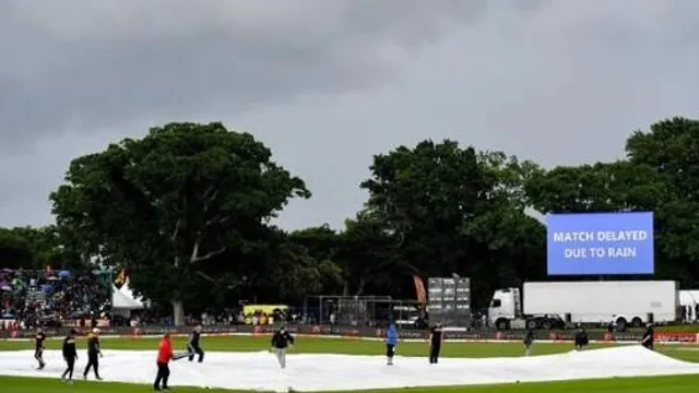 ২০ ওভারের ম্যাচ বৃষ্টির জন্য কমে দাঁড়াল ১২ ওভারে