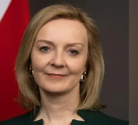 রানি দ্বিতীয় এলিজাবেথের সঙ্গে দেখা করলেন লিজ ট্রাস