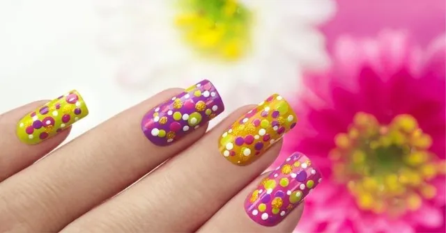 নেল পালিশ পরা উচিত কি না, জানেন কী?