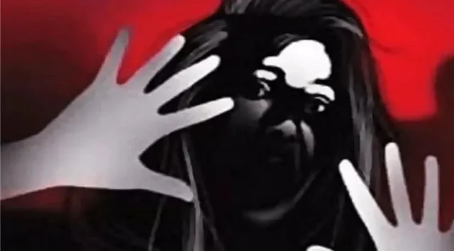 কাকিমাকে ধর্ষণের অভিযোগে কাঠগড়ায় ভাসুরপো!