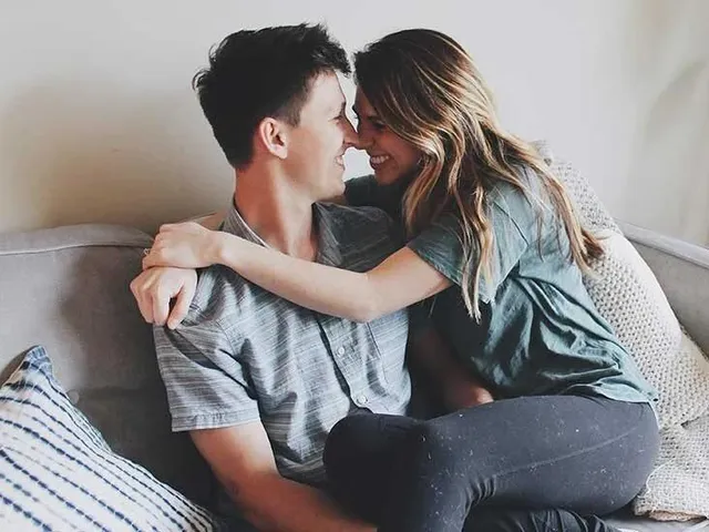 কিভাবে একটি মেয়ে নিরাপদ যৌনমিলন করতে পারে?