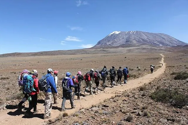 কিলিমাঞ্জারো পর্বতে উচ্চ গতির ইন্টারনেট পেয়ে খুশি পর্বতারোহীরা
