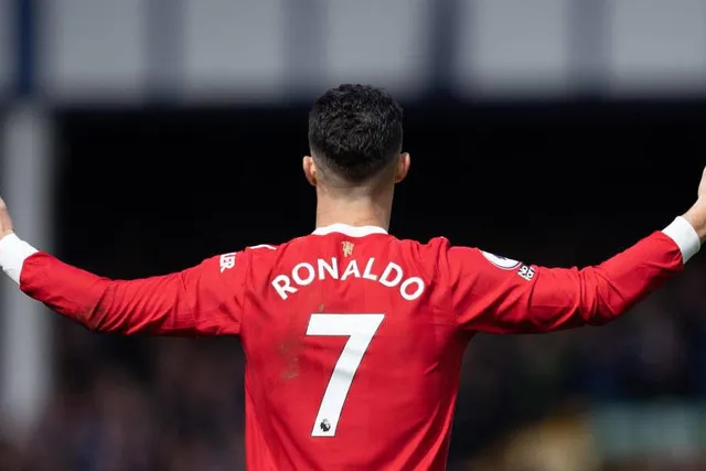 রোনাল্ডোকে নিতে আগ্রহী দুই ক্লাব