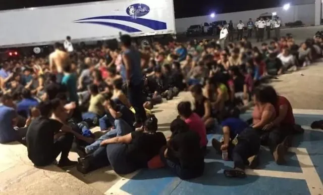 মেক্সিকোতে পরিত্যক্ত ট্রেলারে ১০৩ জন অপ্রাপ্তবয়স্ককে উদ্ধার