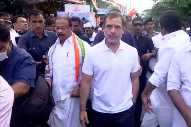 কেরালায় প্রবেশ করল কংগ্রেসের ভারত জড়ো যাত্রা