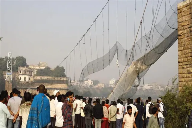 ভোটমুখী রাজ্যে কংগ্রেসের হাতিয়ার মোরবি ব্রিজ দুর্ঘটনা