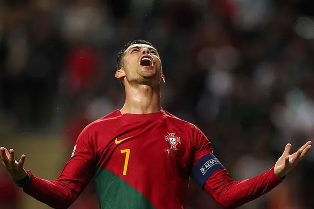 জিমে প্রত্যাবর্তন সি আর সেভেনের