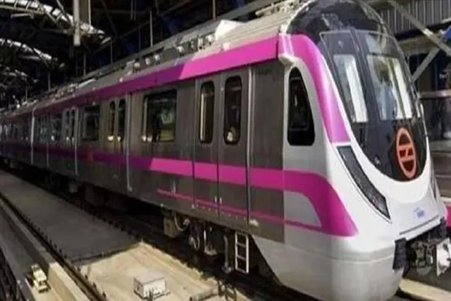 এবার ড্রোনের জেরে বিঘ্নিত মেট্রো পরিষেবা