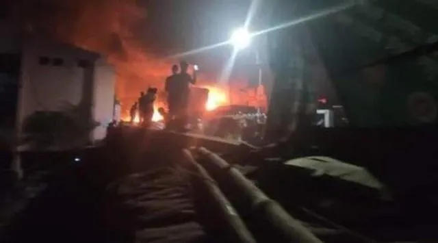 বাংলাদেশে ফের কারখানায় ভয়াবহ আগুন