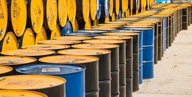 আবারও বাড়ল অপরিশোধিত তেলের দাম